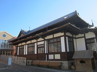 神社仏閣様式の教会