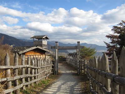 荒砥城址公園内